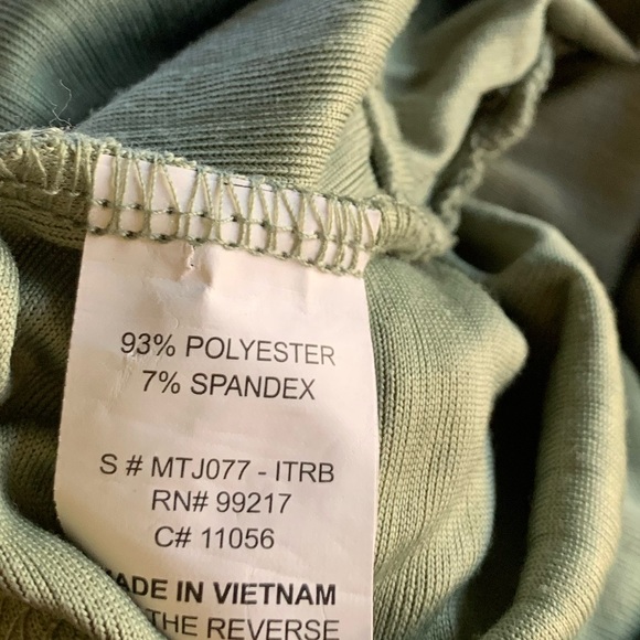 Green Top - Picture 5 of 5